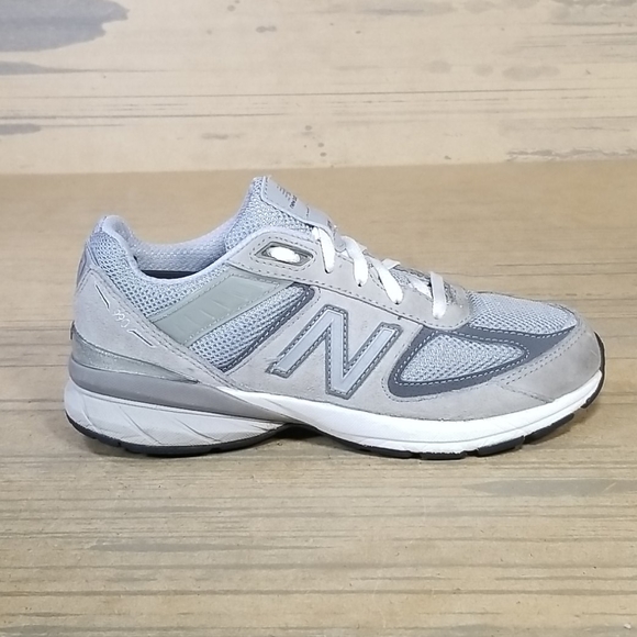 new balance 990v5 youth